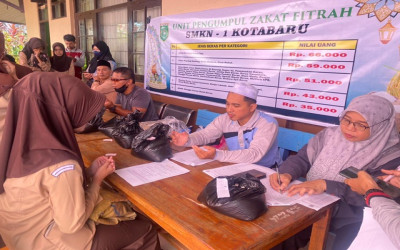SMKN 1 Kotabaru Laksanakan Praktik Zakat Fitrah dan Mal di Bulan Suci Ramadhan