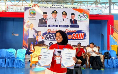 Staf SMKN 1 Kotabaru Raih Terbaik 2 Lomba Senam SKJ 2026 Tingkat Kabupaten Kotabaru